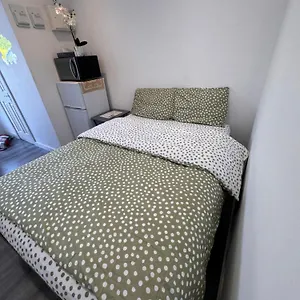 Enjoy The Comfort At Self-contained With Free Parking - Near Luton Airport , Luton (Bedfordshire) United Kingdom